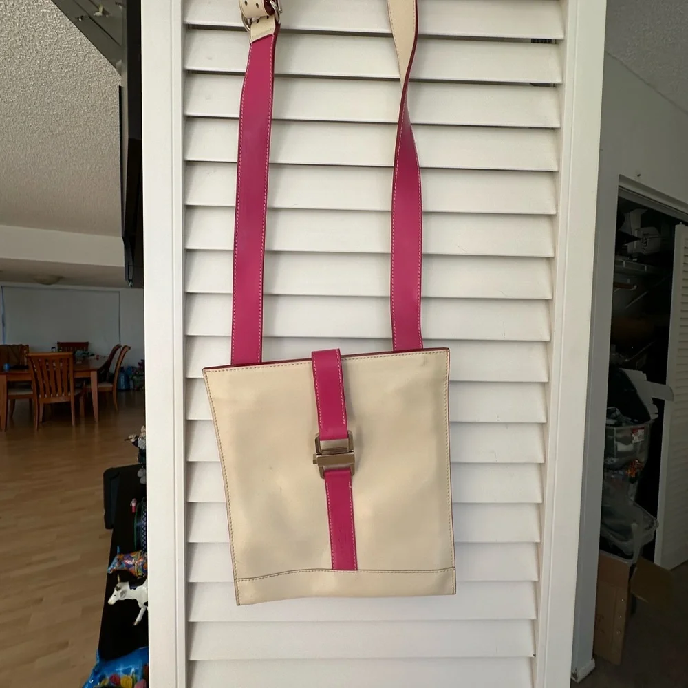 Frederic Paris Cream and Pink Shoulder Bag